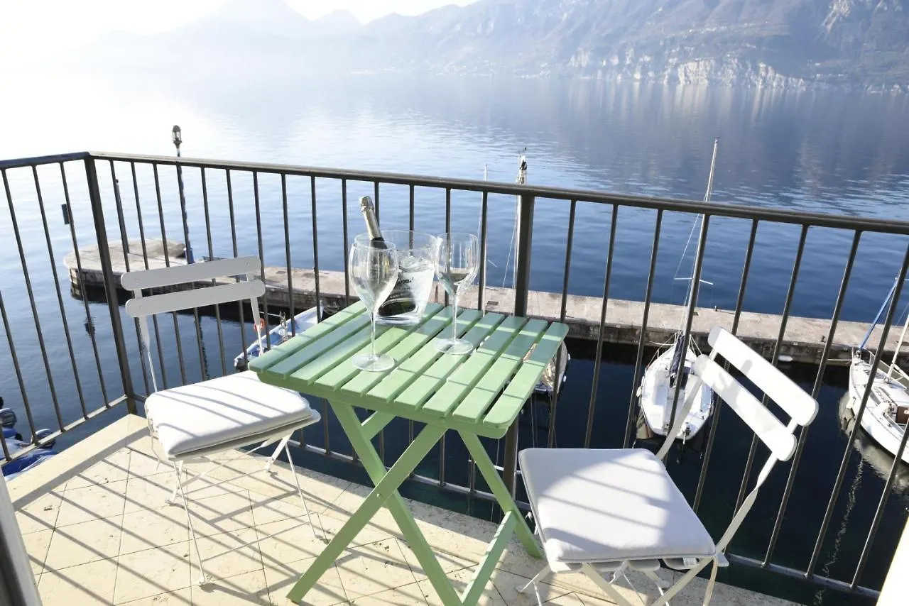 L'Angolo Sul Porto Brenzone sul Garda 0*,  Italia