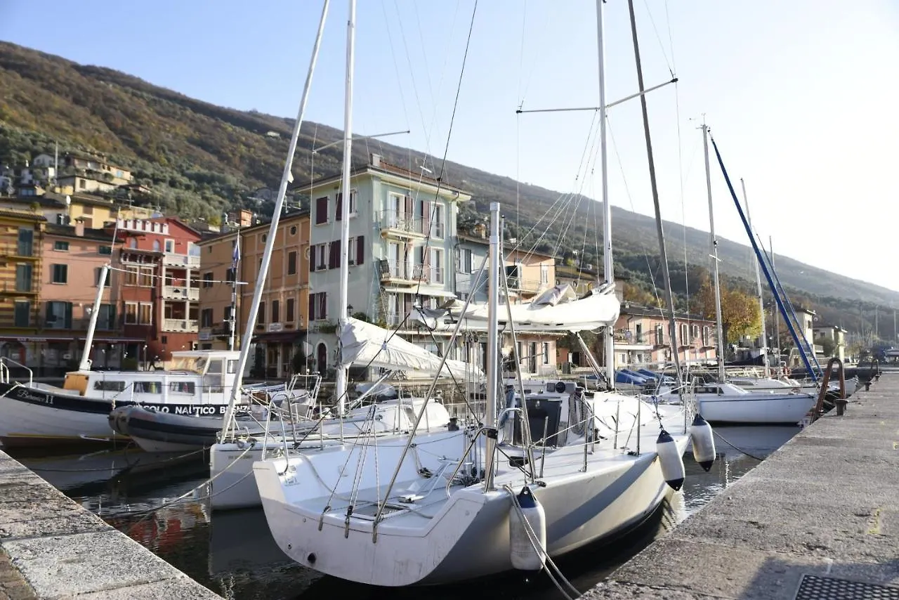 L'Angolo Sul Porto Brenzone sul Garda Apartamento