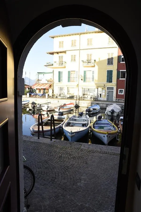 Apartment L'Angolo Sul Porto Brenzone sul Garda Italien