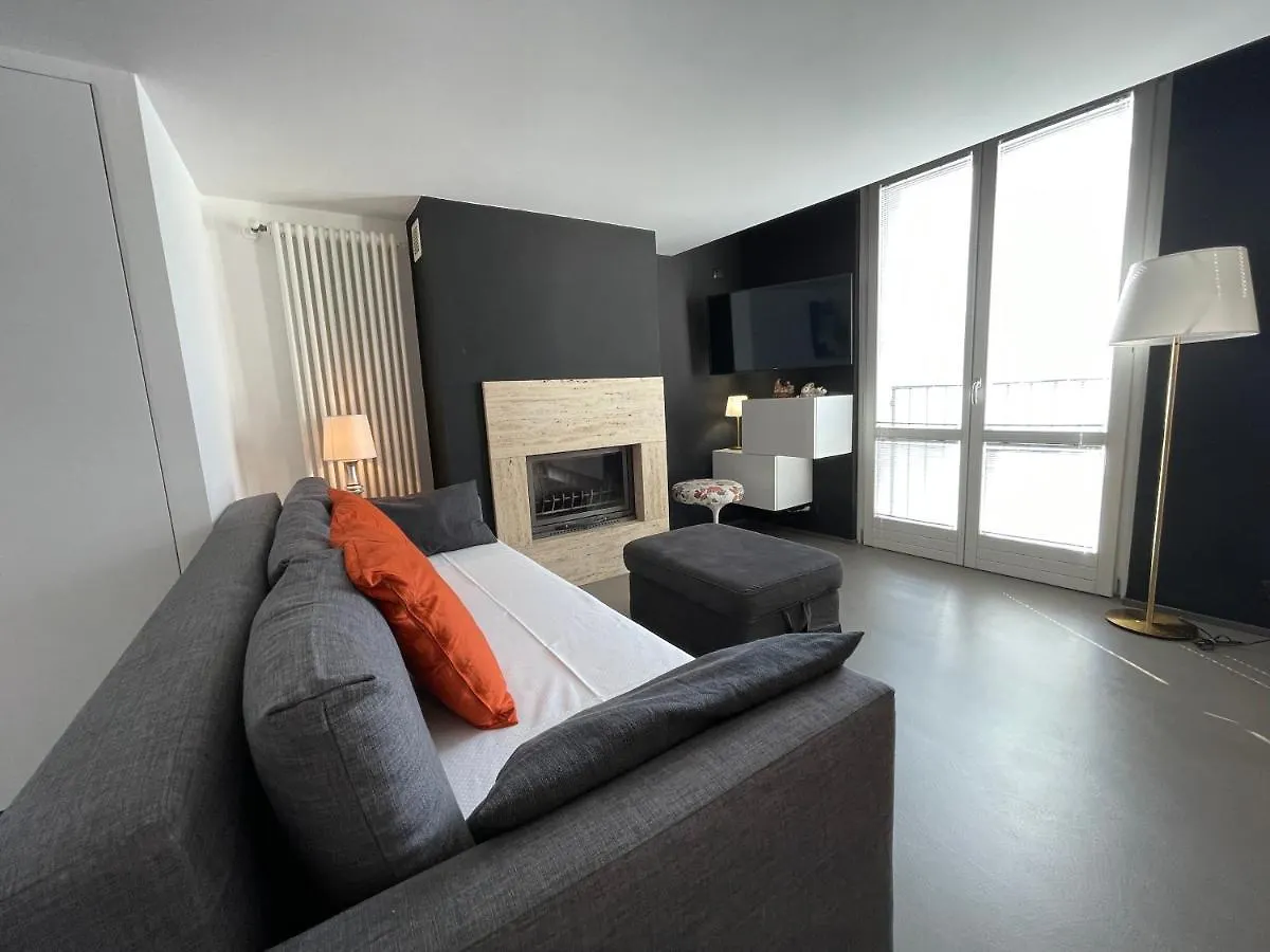 Apartment L'Angolo Sul Porto Brenzone sul Garda Italien